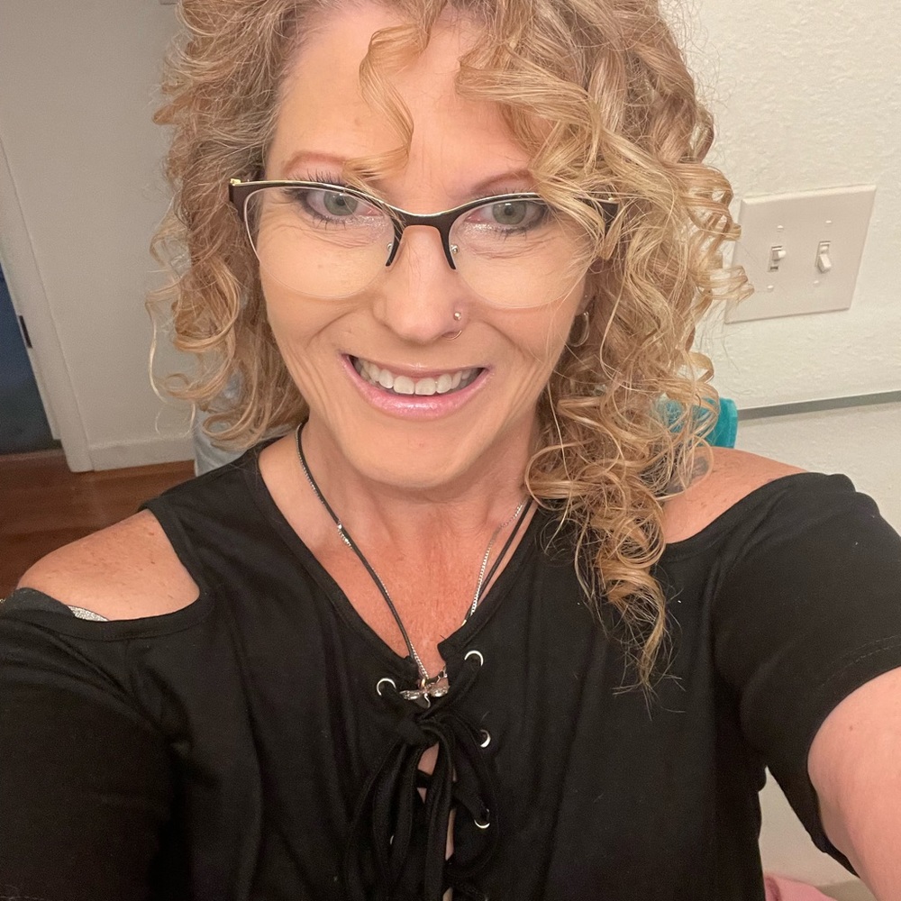 Meet your Posher, Kim